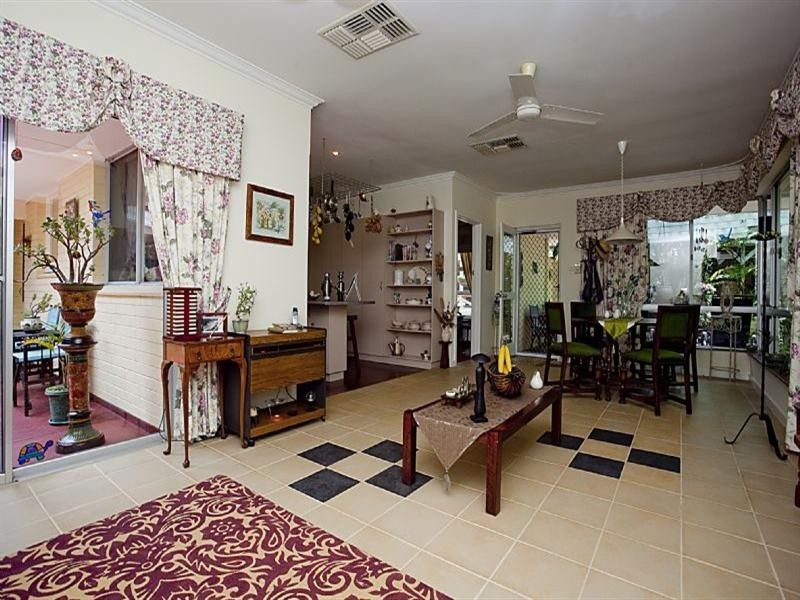 13 Springdale Road, Kalamunda WA 6076