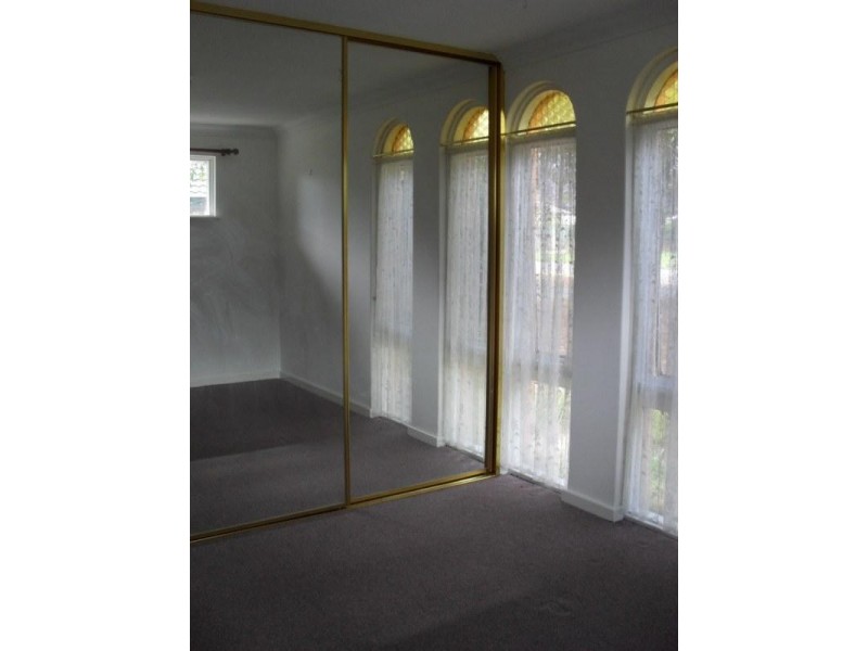 5 Worralda Street, Maida Vale WA 6057