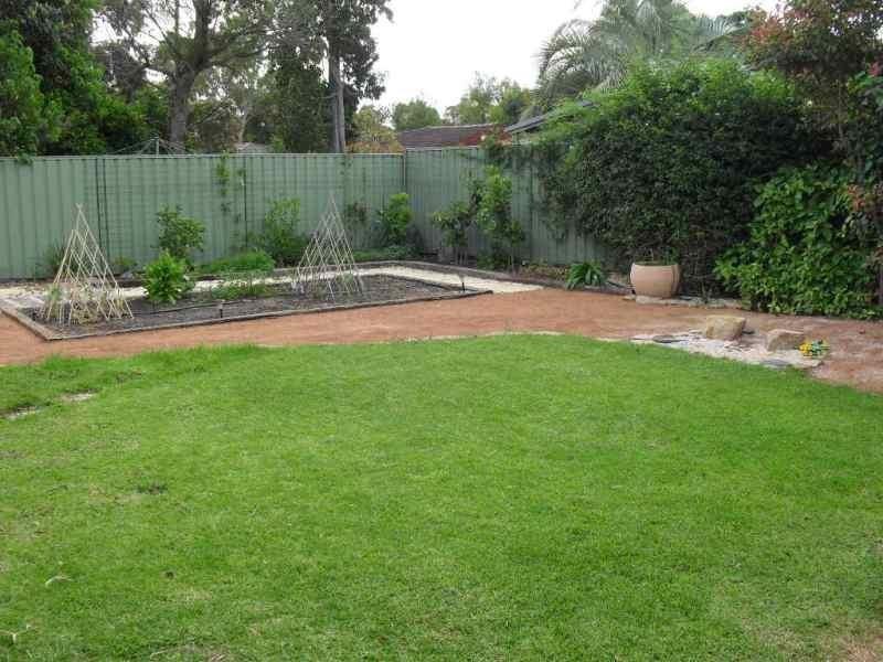 5 Worralda Street, Maida Vale WA 6057