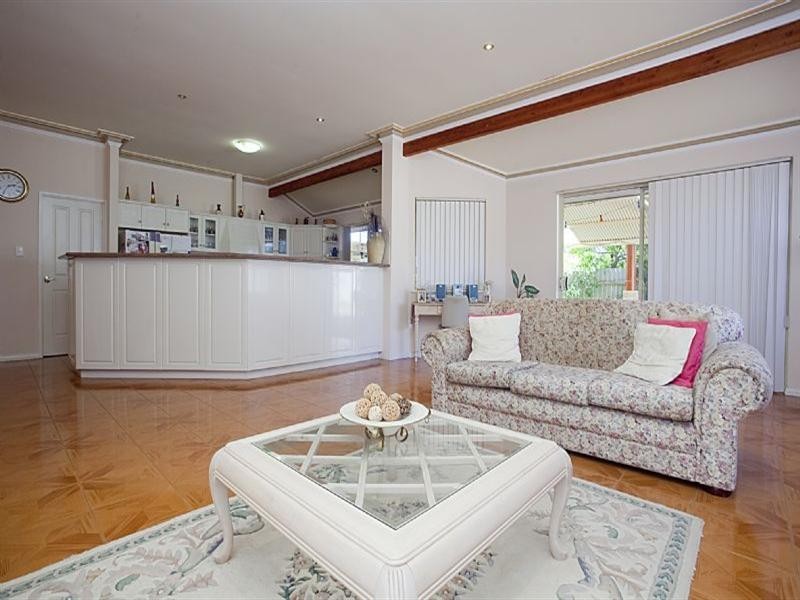 13 Dawn Road, Walliston WA 6076