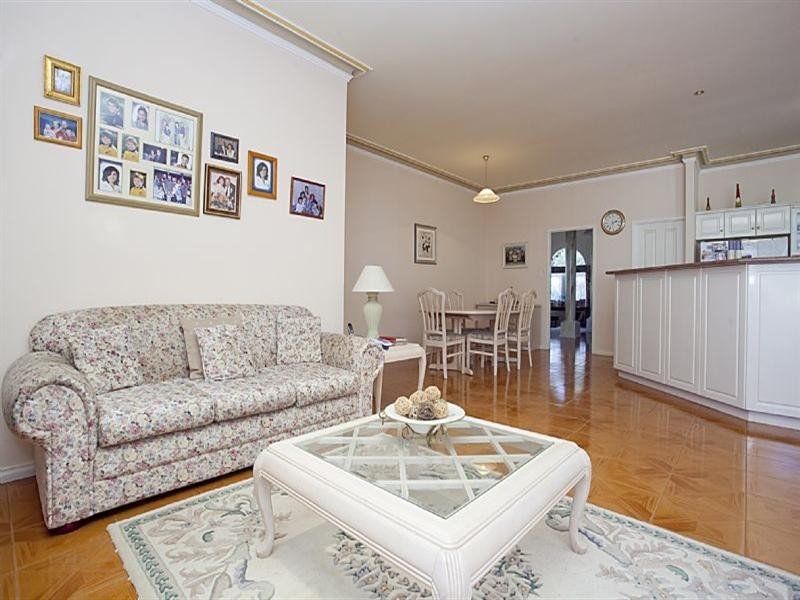 13 Dawn Road, Walliston WA 6076