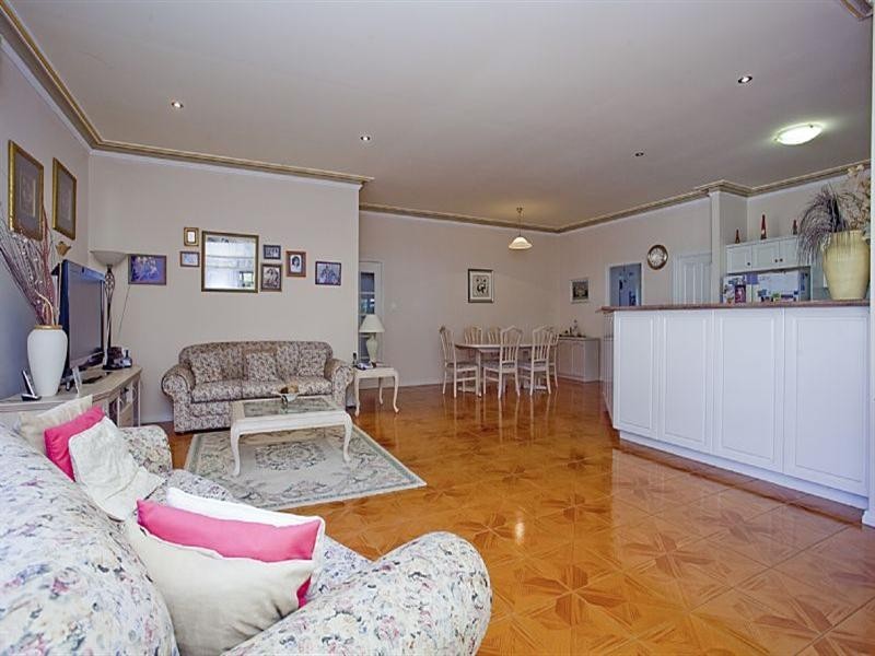 13 Dawn Road, Walliston WA 6076