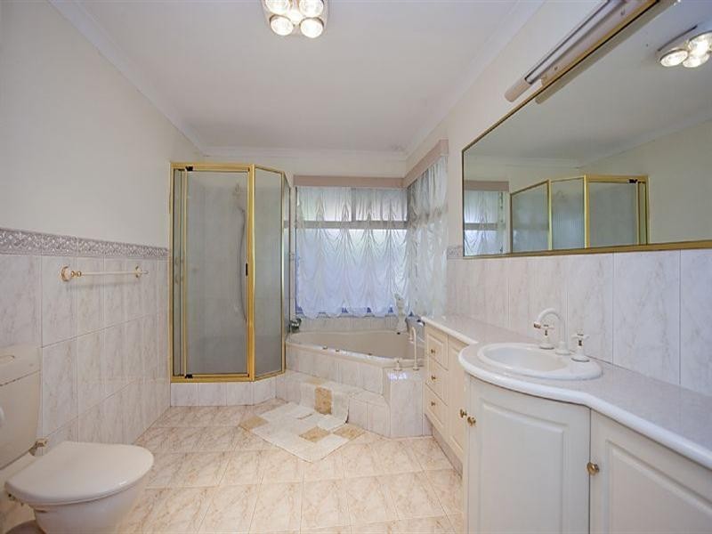 13 Dawn Road, Walliston WA 6076