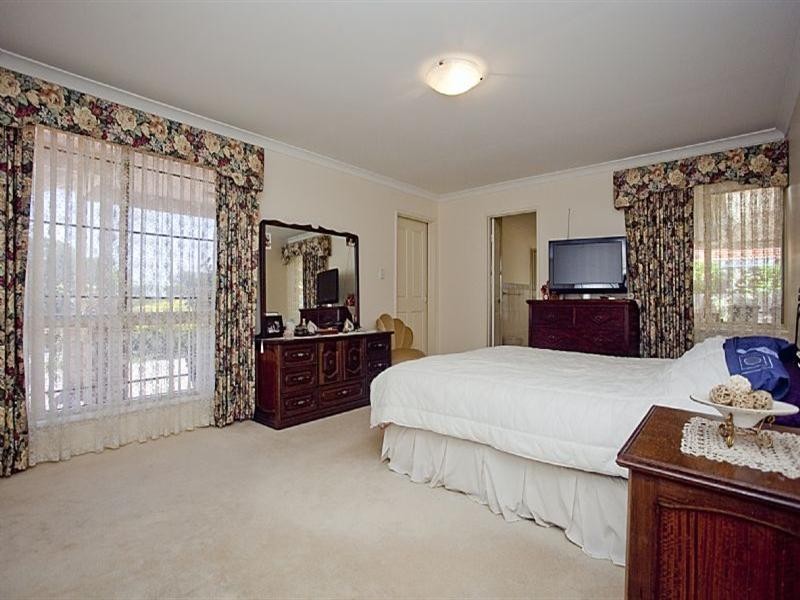 13 Dawn Road, Walliston WA 6076