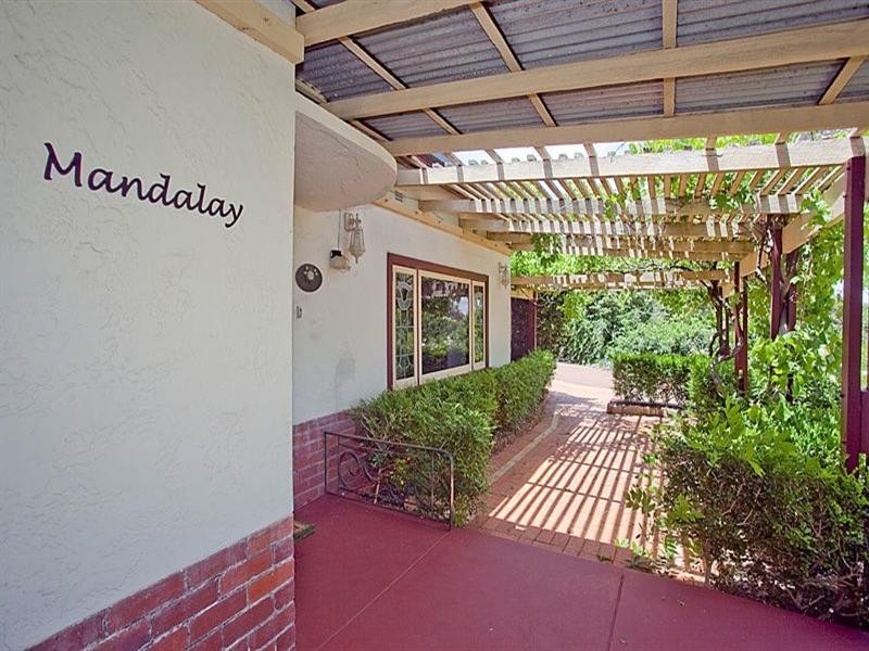 5 Seaview Terrace, Kalamunda WA 6076