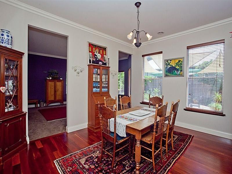 1 Lenori Road, Gooseberry Hill WA 6076