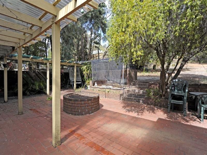 28 Carramar Drive, Kalamunda WA 6076