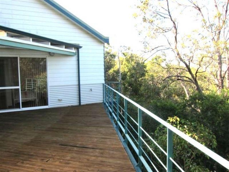 16 Echo Road, Kalamunda WA 6076