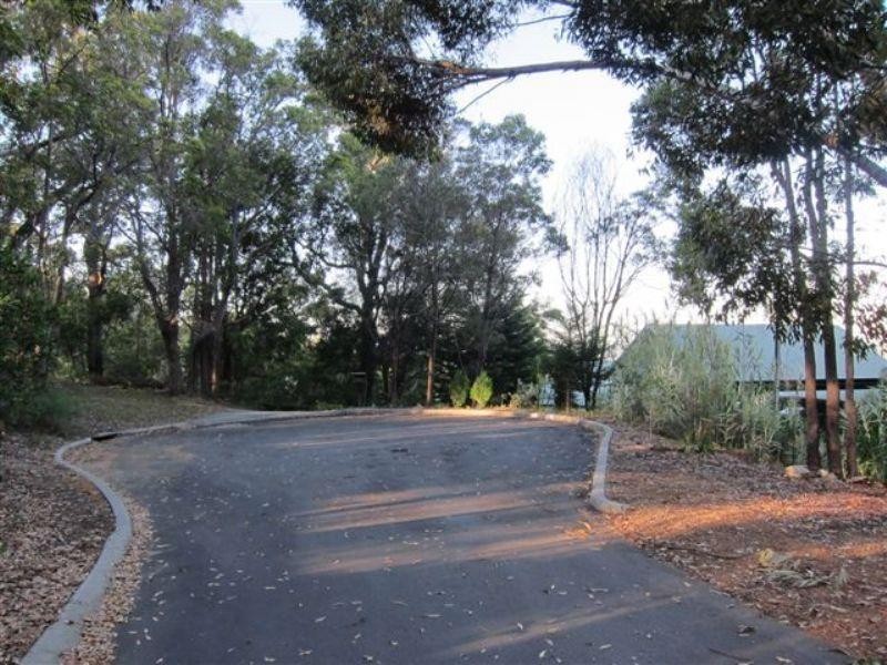 16 Echo Road, Kalamunda WA 6076