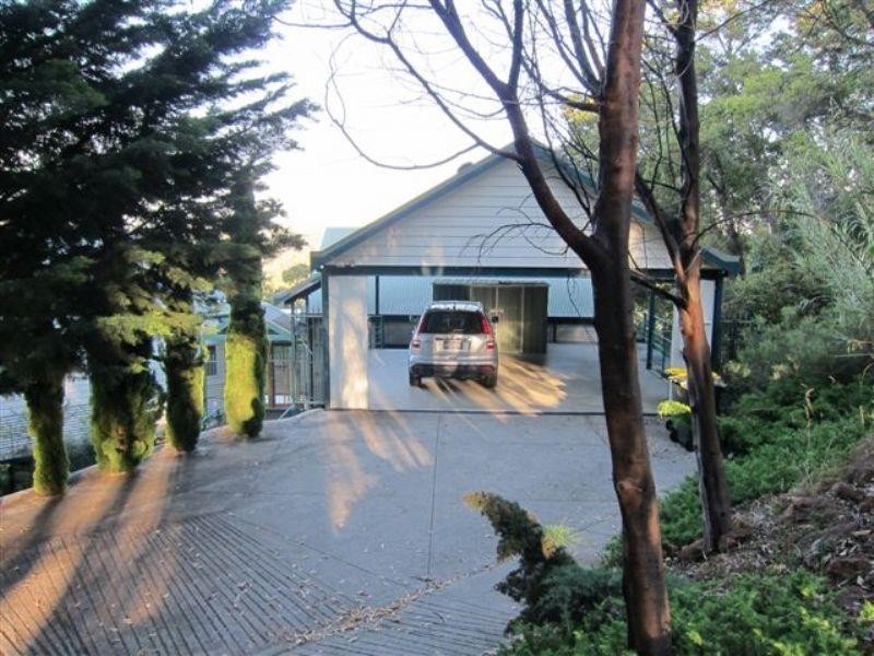 16 Echo Road, Kalamunda WA 6076