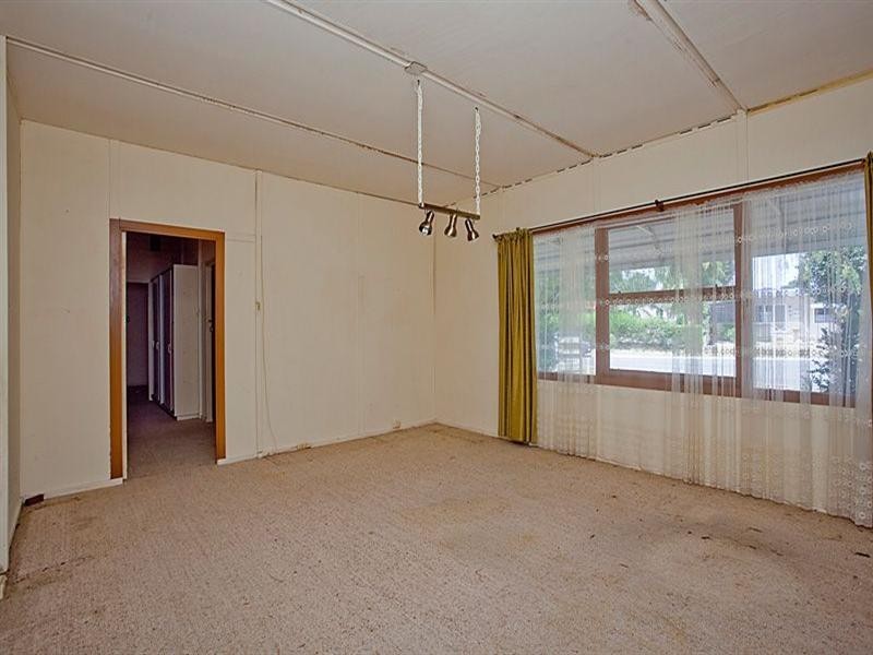 10 Wyuna Crescent, Lesmurdie WA 6076