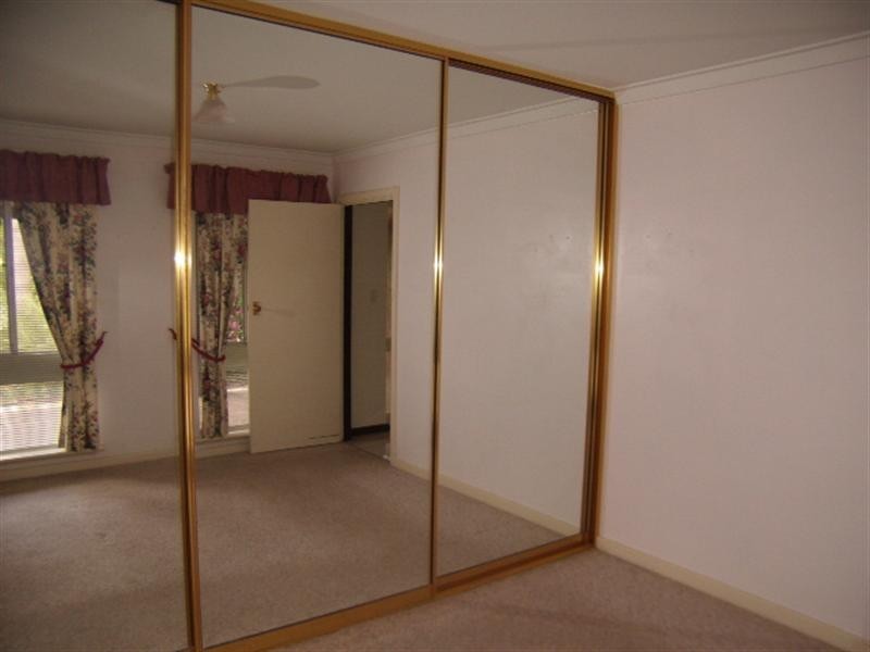 36 Hunter Drive, Lesmurdie WA 6076