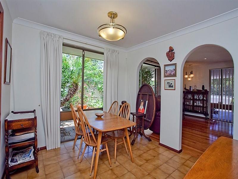 9 Kadina Road, Gooseberry Hill WA 6076