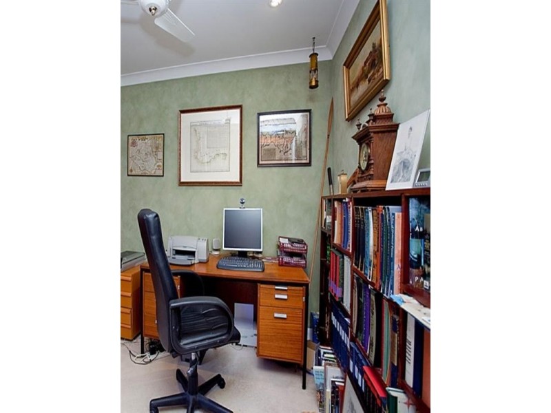 9 Kadina Road, Gooseberry Hill WA 6076