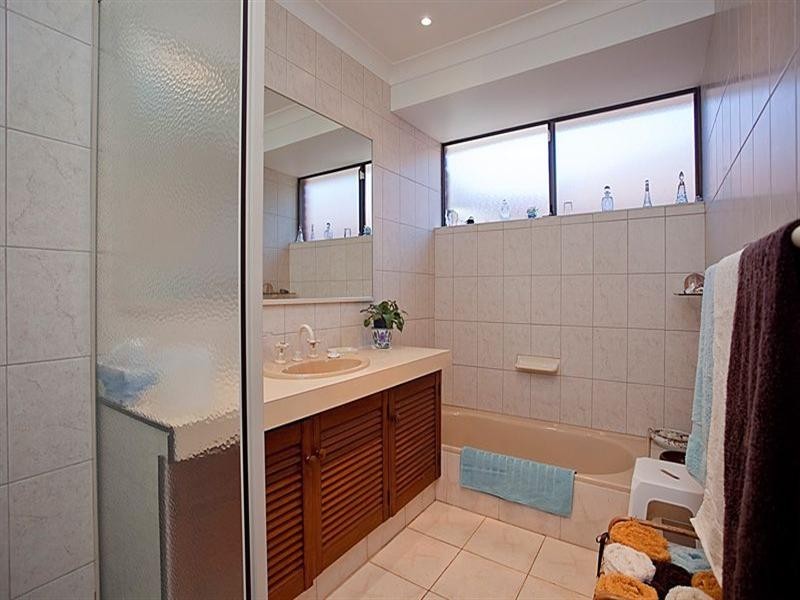 9 Kadina Road, Gooseberry Hill WA 6076