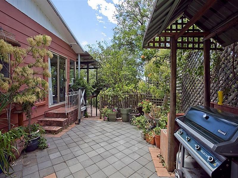 20 Mundaring Weir Road, Kalamunda WA 6076