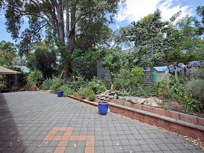 20 Mundaring Weir Road, Kalamunda WA 6076