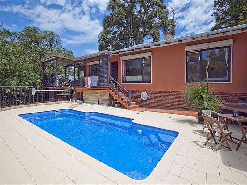 20 Mundaring Weir Road, Kalamunda WA 6076