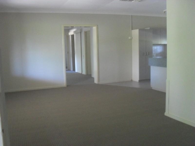 41 Yorna Road, Kalamunda WA 6076