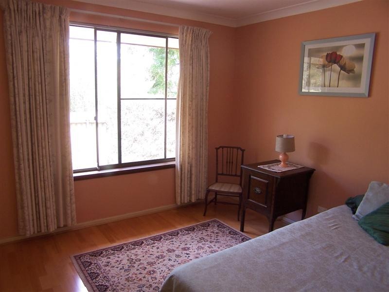 32 Robins Road, Kalamunda WA 6076