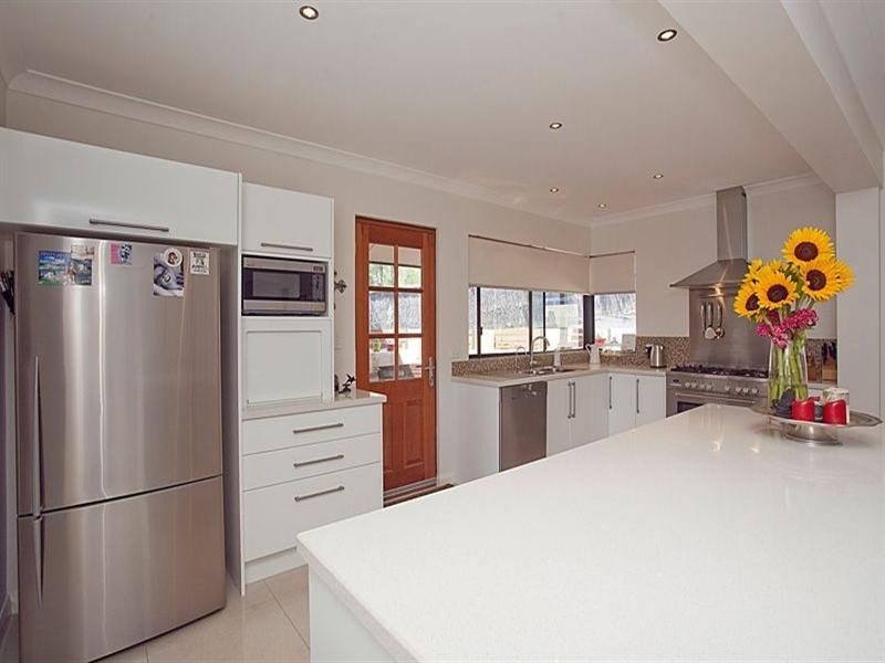 40 Valley Road, Kalamunda WA 6076