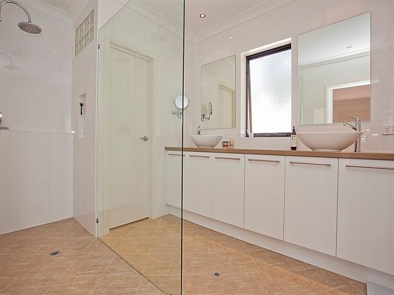 40 Valley Road, Kalamunda WA 6076