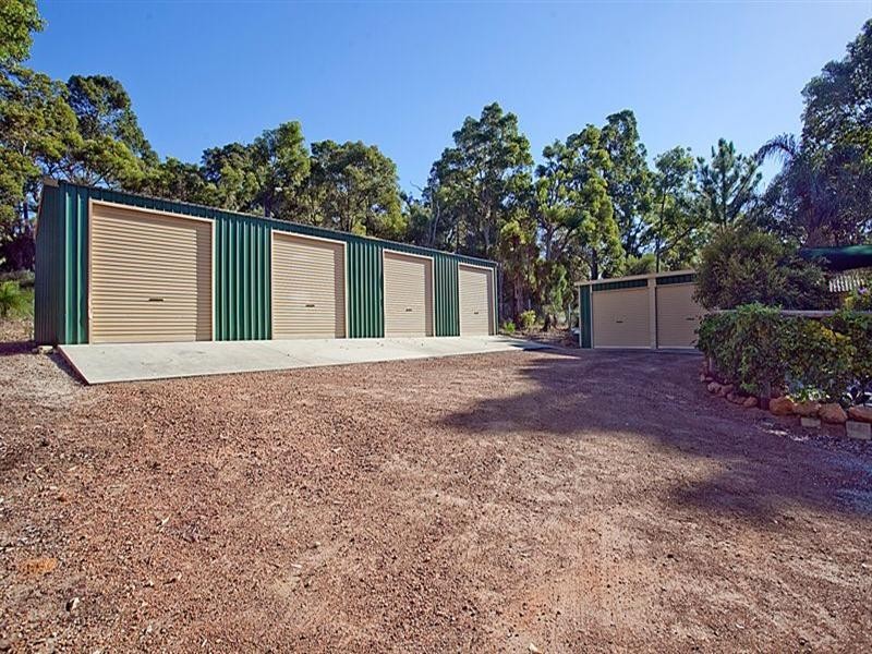 112 Mundaring Weir Road, Kalamunda WA 6076