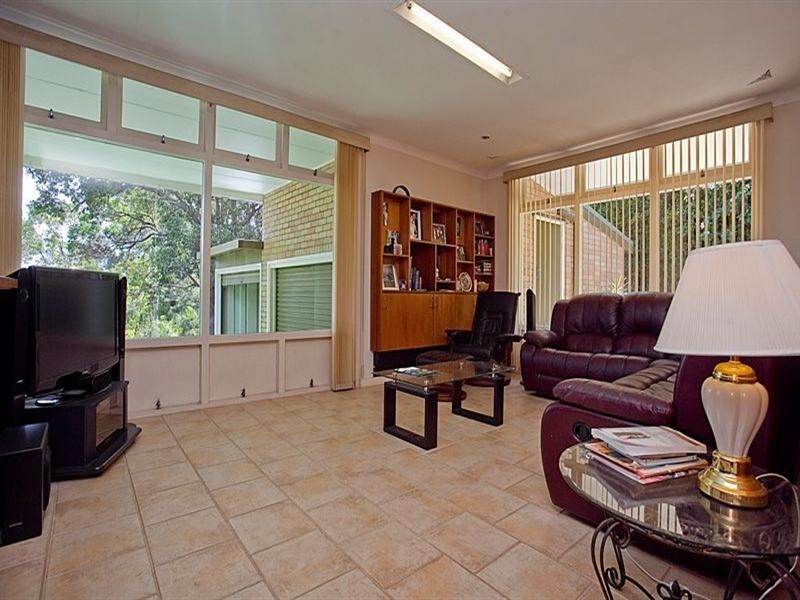 58 Coolinga Road, Lesmurdie WA 6076