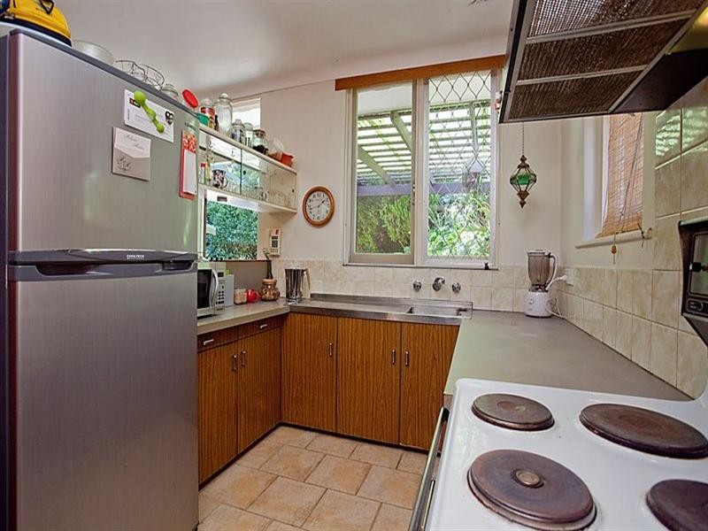 58 Coolinga Road, Lesmurdie WA 6076