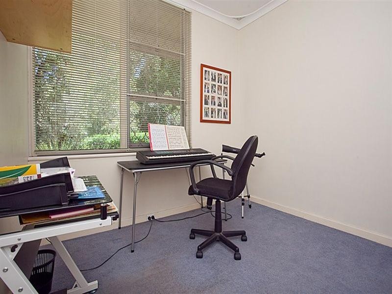 58 Coolinga Road, Lesmurdie WA 6076