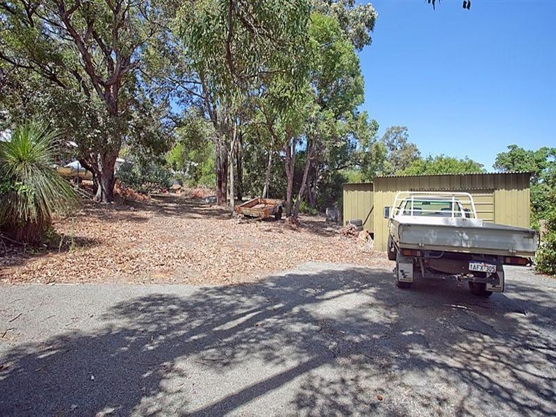 58 Coolinga Road, Lesmurdie WA 6076