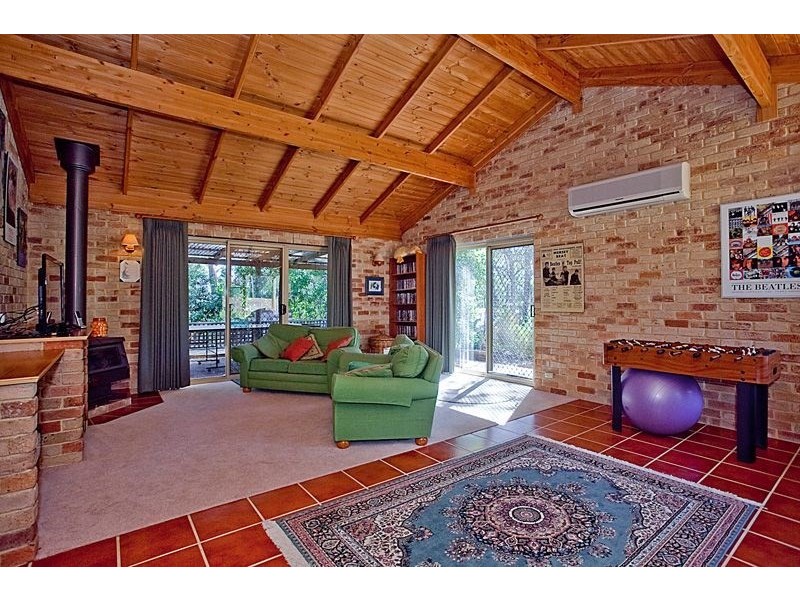 21 Valley Road, Kalamunda WA 6076