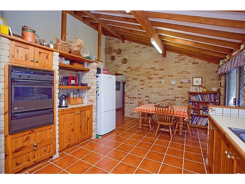 21 Valley Road, Kalamunda WA 6076