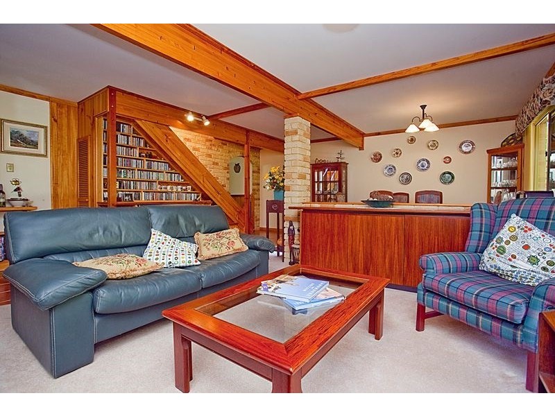 21 Valley Road, Kalamunda WA 6076