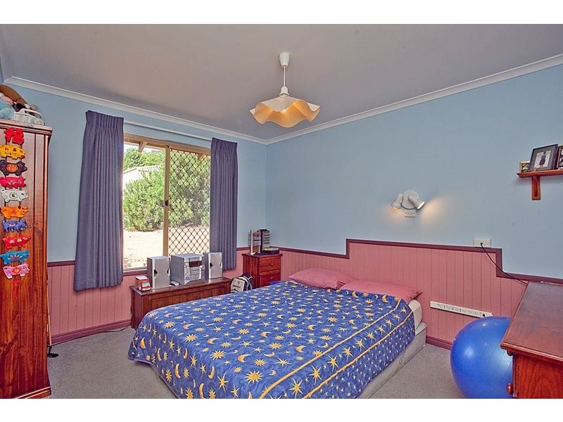 21 Valley Road, Kalamunda WA 6076