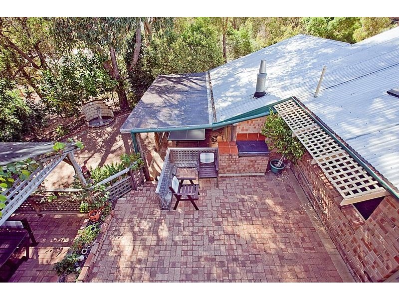 21 Valley Road, Kalamunda WA 6076