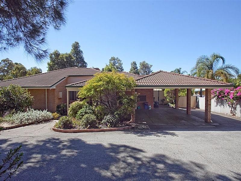 37 Warlingham Drive, Lesmurdie WA 6076