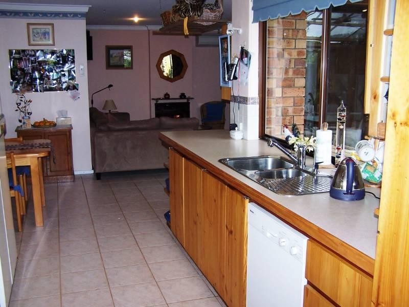 65 Chislehurst Road, Lesmurdie WA 6076