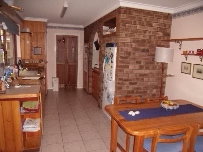 65 Chislehurst Road, Lesmurdie WA 6076