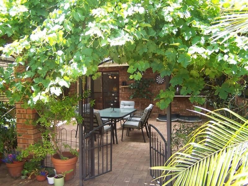 65 Chislehurst Road, Lesmurdie WA 6076