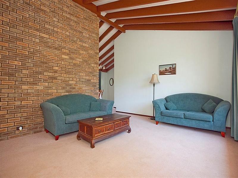 70 Chislehurst Road, Lesmurdie WA 6076