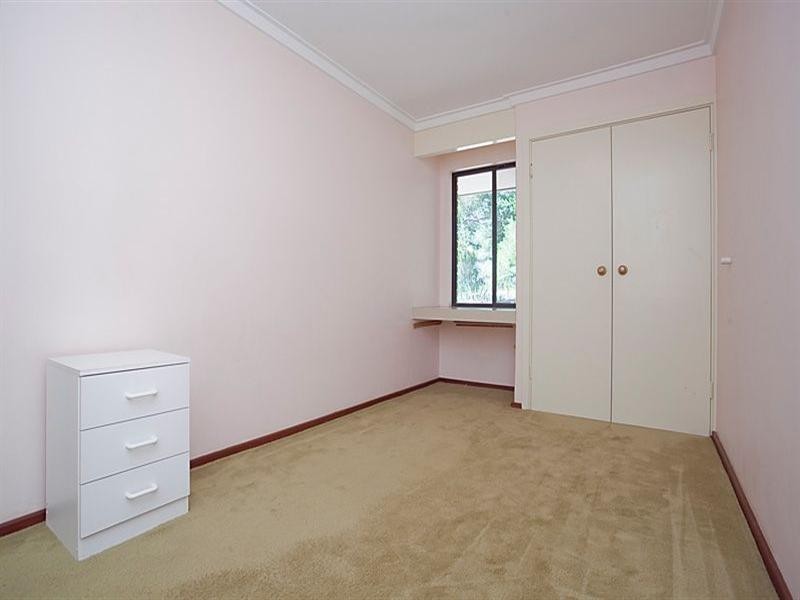 70 Chislehurst Road, Lesmurdie WA 6076