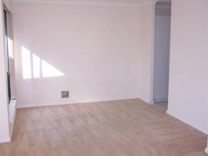 Unit 2/380 The Strand, Dianella WA 6059