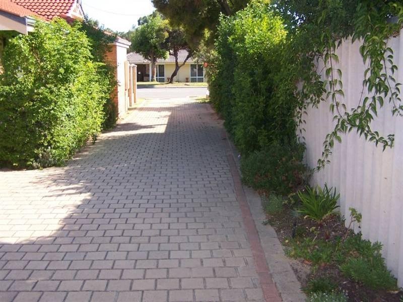 Unit 2/380 The Strand, Dianella WA 6059