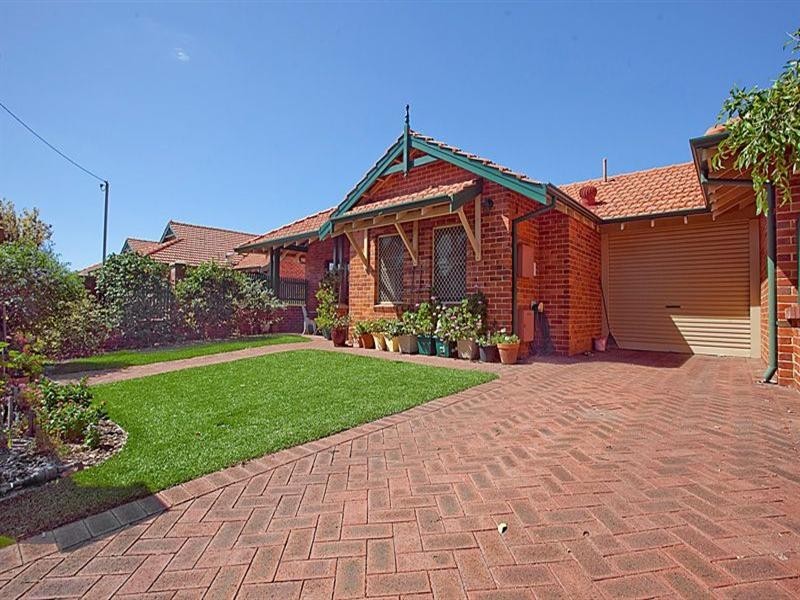 3/27 Central Road, Kalamunda WA 6076