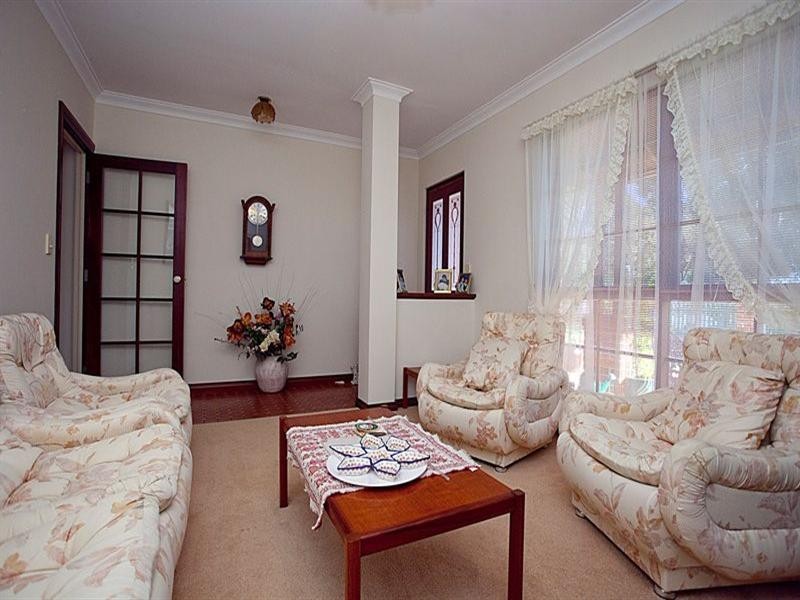 3/27 Central Road, Kalamunda WA 6076