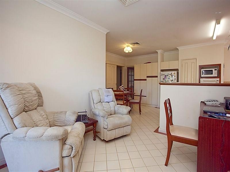 3/27 Central Road, Kalamunda WA 6076