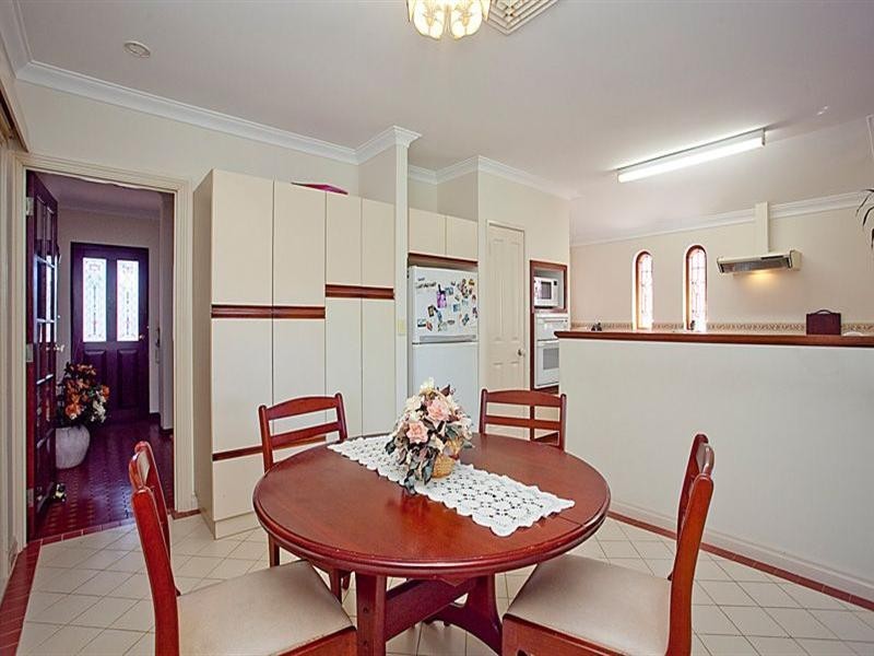 3/27 Central Road, Kalamunda WA 6076