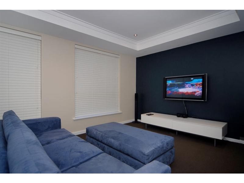 49 Kadina Road, Gooseberry Hill WA 6076