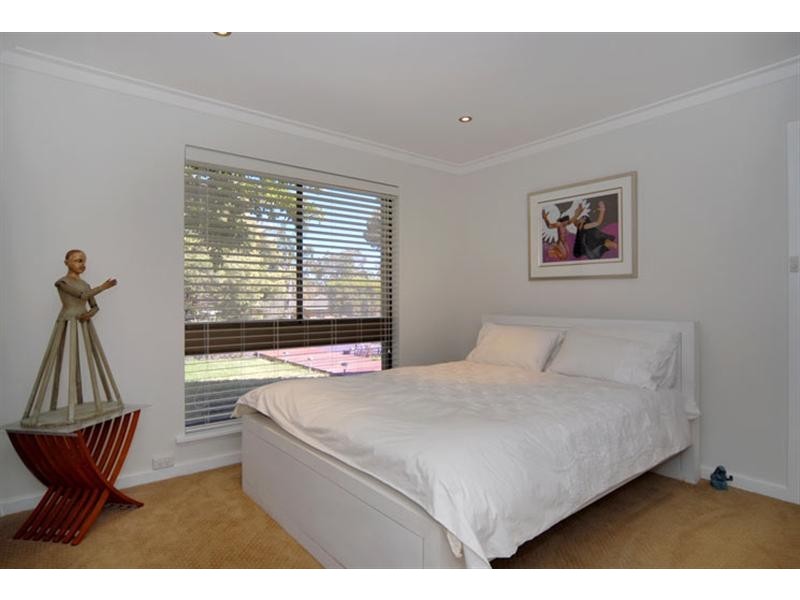 49 Kadina Road, Gooseberry Hill WA 6076